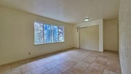 listing-thumbnails