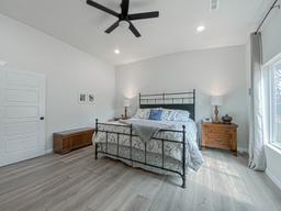 listing-thumbnails