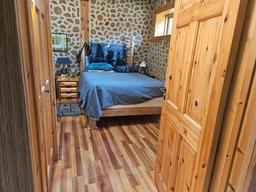 listing-thumbnails
