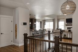 listing-thumbnails