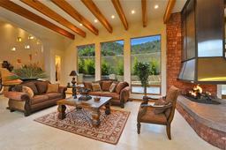 Living Rm