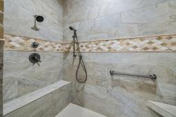 listing-thumbnails