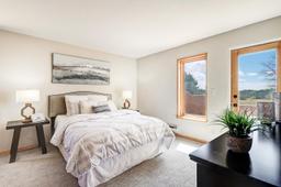listing-thumbnails