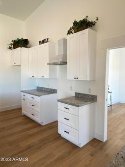 listing-thumbnails