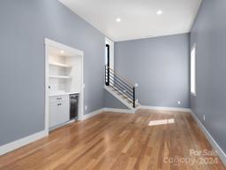 listing-thumbnails
