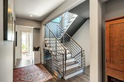 listing-thumbnails