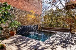 listing-thumbnails