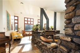 listing-thumbnails