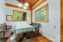 listing-thumbnails