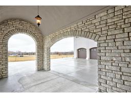 listing-thumbnails