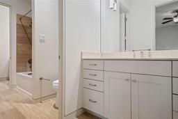 listing-thumbnails