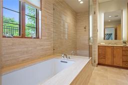 listing-thumbnails