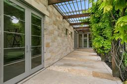 listing-thumbnails