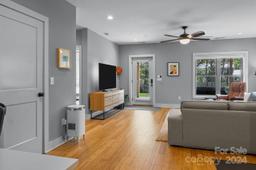 listing-thumbnails