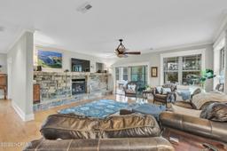 listing-thumbnails