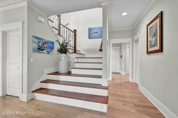listing-thumbnails