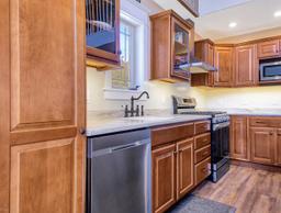 listing-thumbnails