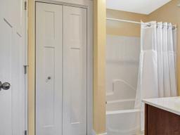 listing-thumbnails