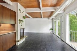 listing-thumbnails