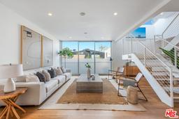 listing-thumbnails