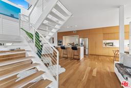 listing-thumbnails