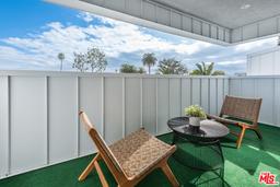 listing-thumbnails