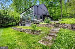 listing-thumbnails