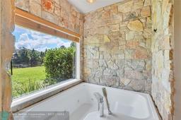 listing-thumbnails