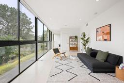 listing-thumbnails