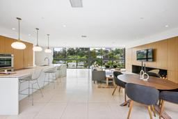 listing-thumbnails