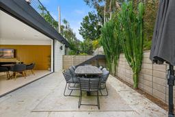 listing-thumbnails