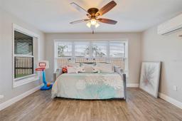 listing-thumbnails
