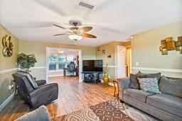 listing-thumbnails