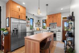 listing-thumbnails