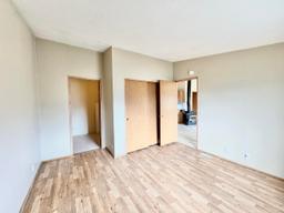 listing-thumbnails