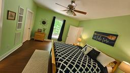 listing-thumbnails