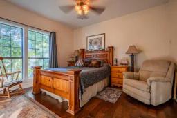 listing-thumbnails