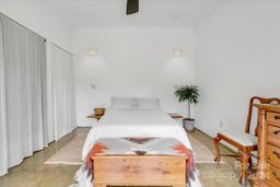 listing-thumbnails