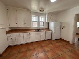 listing-thumbnails