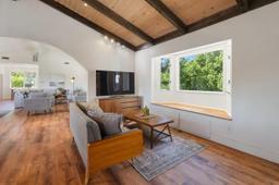 listing-thumbnails