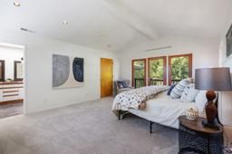 listing-thumbnails