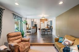 listing-thumbnails