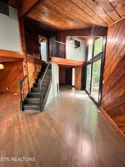 listing-thumbnails