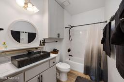 listing-thumbnails