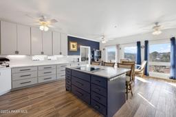 listing-thumbnails