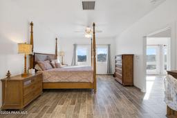 listing-thumbnails