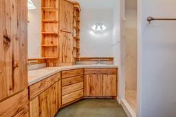 listing-thumbnails