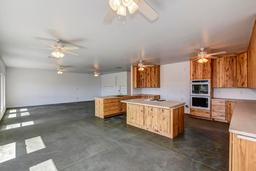 listing-thumbnails