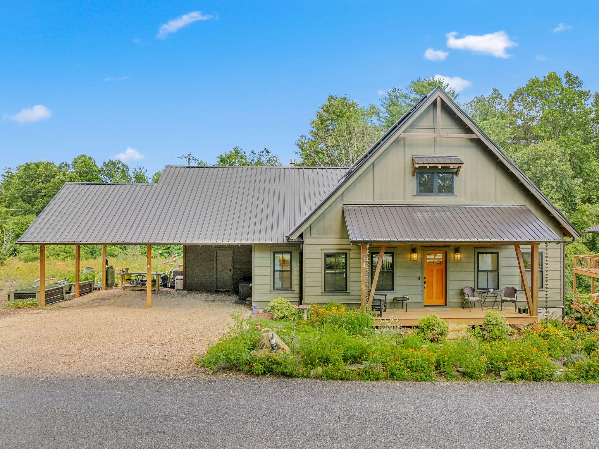 HERS score 1 certified Energy Star and Green Built Platuimum and Pearl Gold
