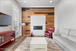 listing-thumbnails